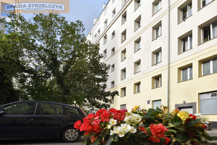 Mieszkanie Sprzedaż  Śródmieście Krucza 9